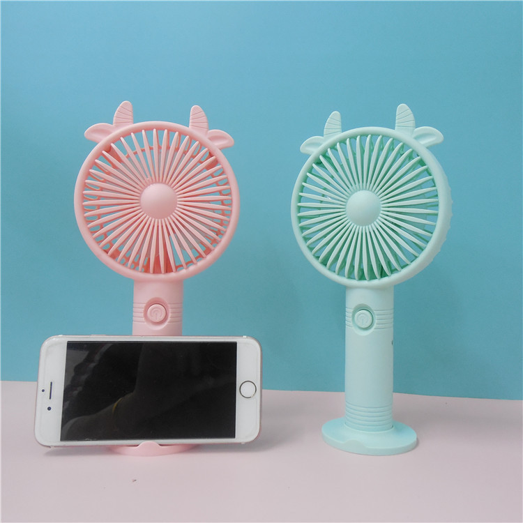 Factory direct sales of USB charging mesh cover small fan, desktop with base, office and home fan, outdoor handheld portable Application Scenario