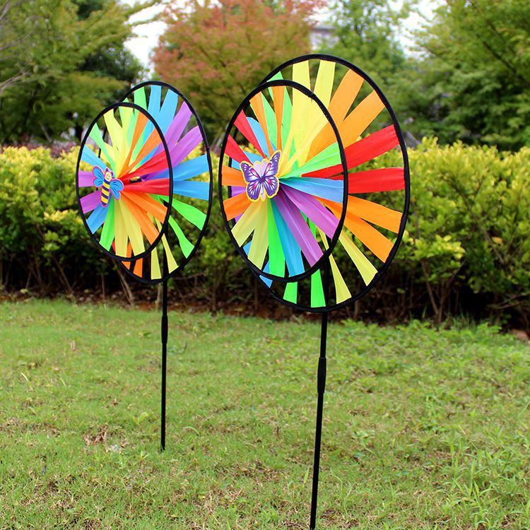 Wholesale of outdoor black-edge double-layer fabric turntable wind bars, double-layer pull bars, large windmills, and double children's toy windmills Application Scenario