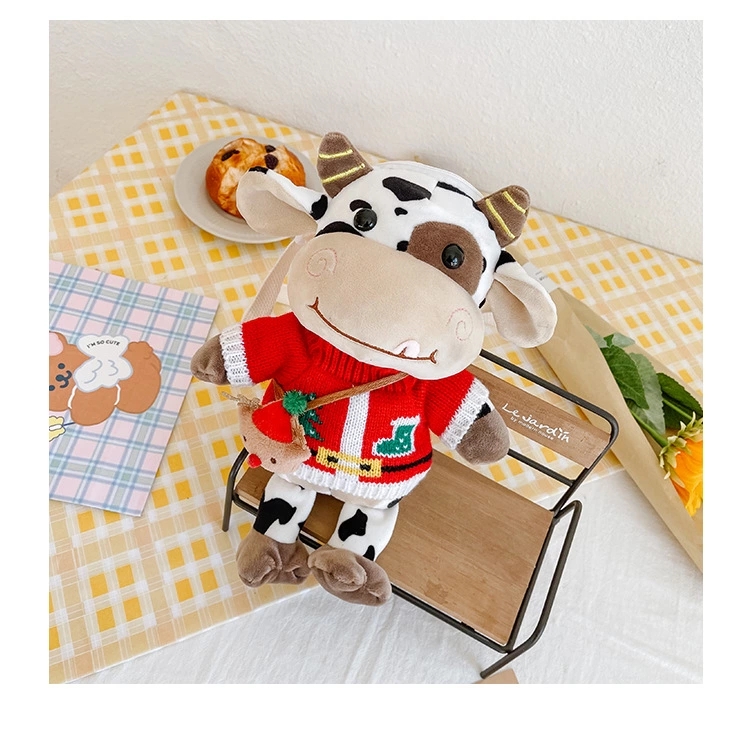 New 2022 Plush and cute cow figurine crossbody bag for female students, Korean version children's doll small bag wholesale Application Scenario