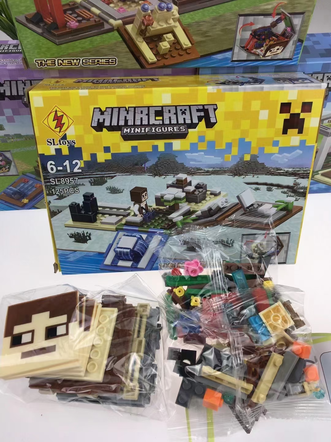 【 Special Offer 】 Brand new original Minecraft Rubik's Cube assembly building blocks in 4 colors mixed for export supply Specification drawing