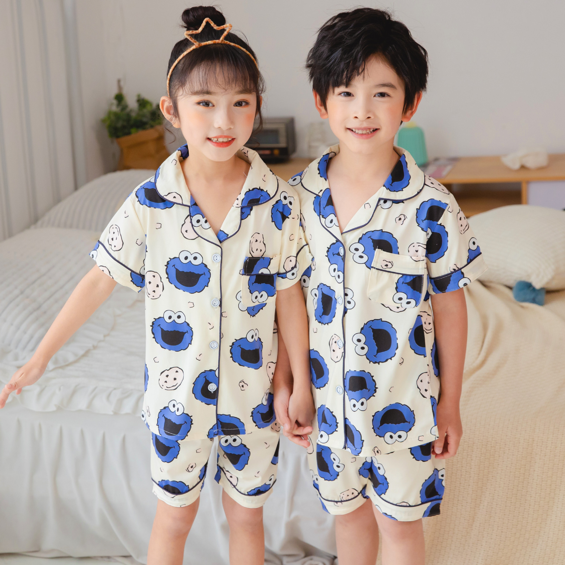 夏季儿童睡衣短袖短裤开衫男孩女孩中小童卡通可爱外贸家居服套装