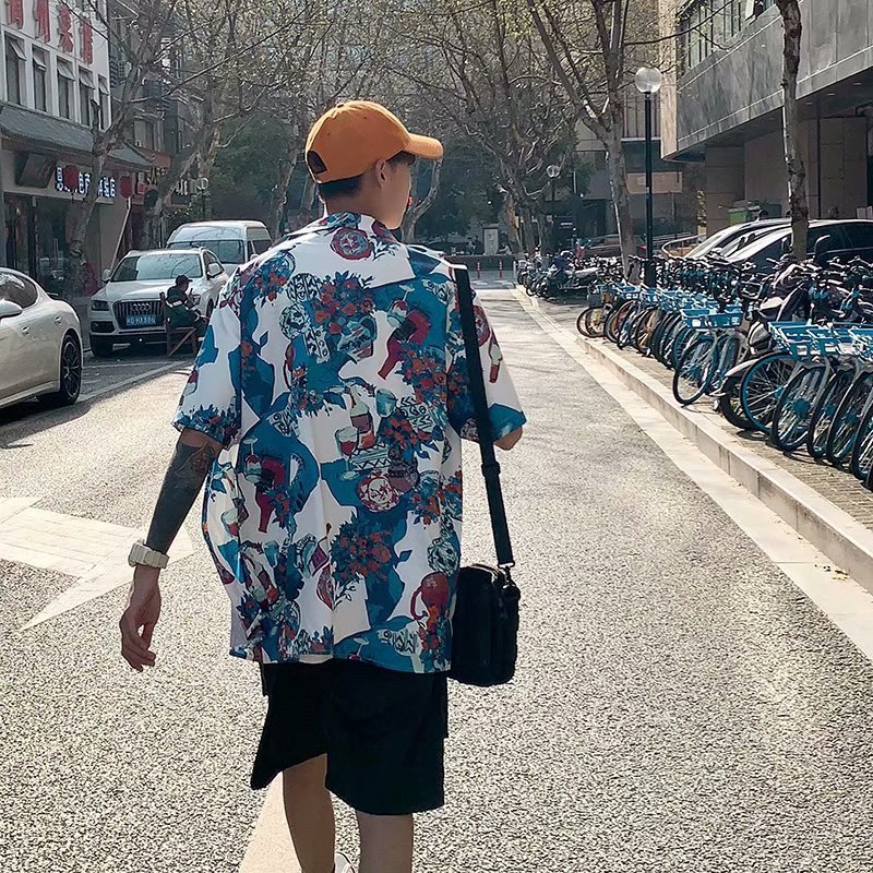 Loose short-sleeved shirt on Instagram, Hawaiian Korean style beach flower shirt, couple beach vacation top for men and women Item Picture