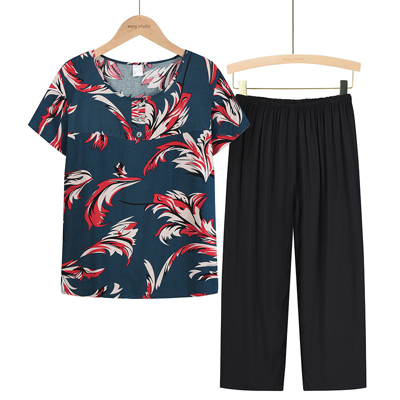 Summer new women's wear for middle-aged and elderly people, mom's short-sleeved T-shirt set, two-piece casual top set for middle-aged people aged 40-60 Application Scenario