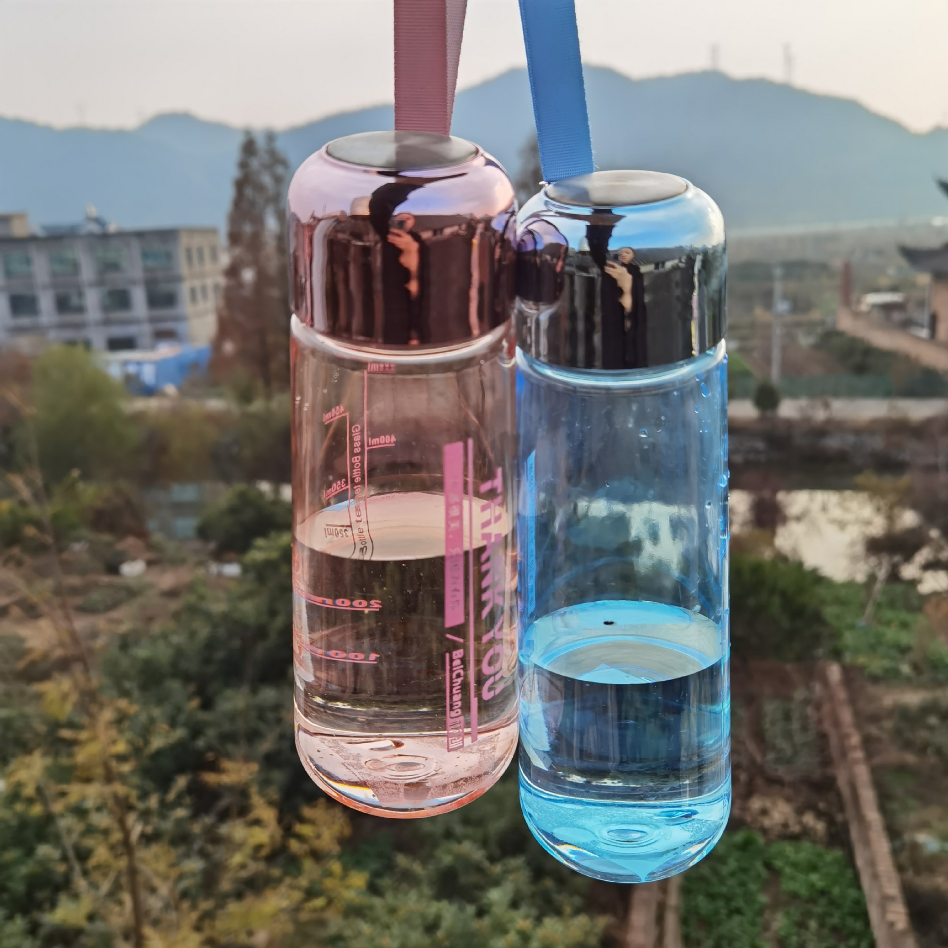 35823 wide space cup nuevo estilo de PC plastic tazas de agua para estudiantes al aire libre portátil espacio tazas de viaje con cuerda Application Scenario
