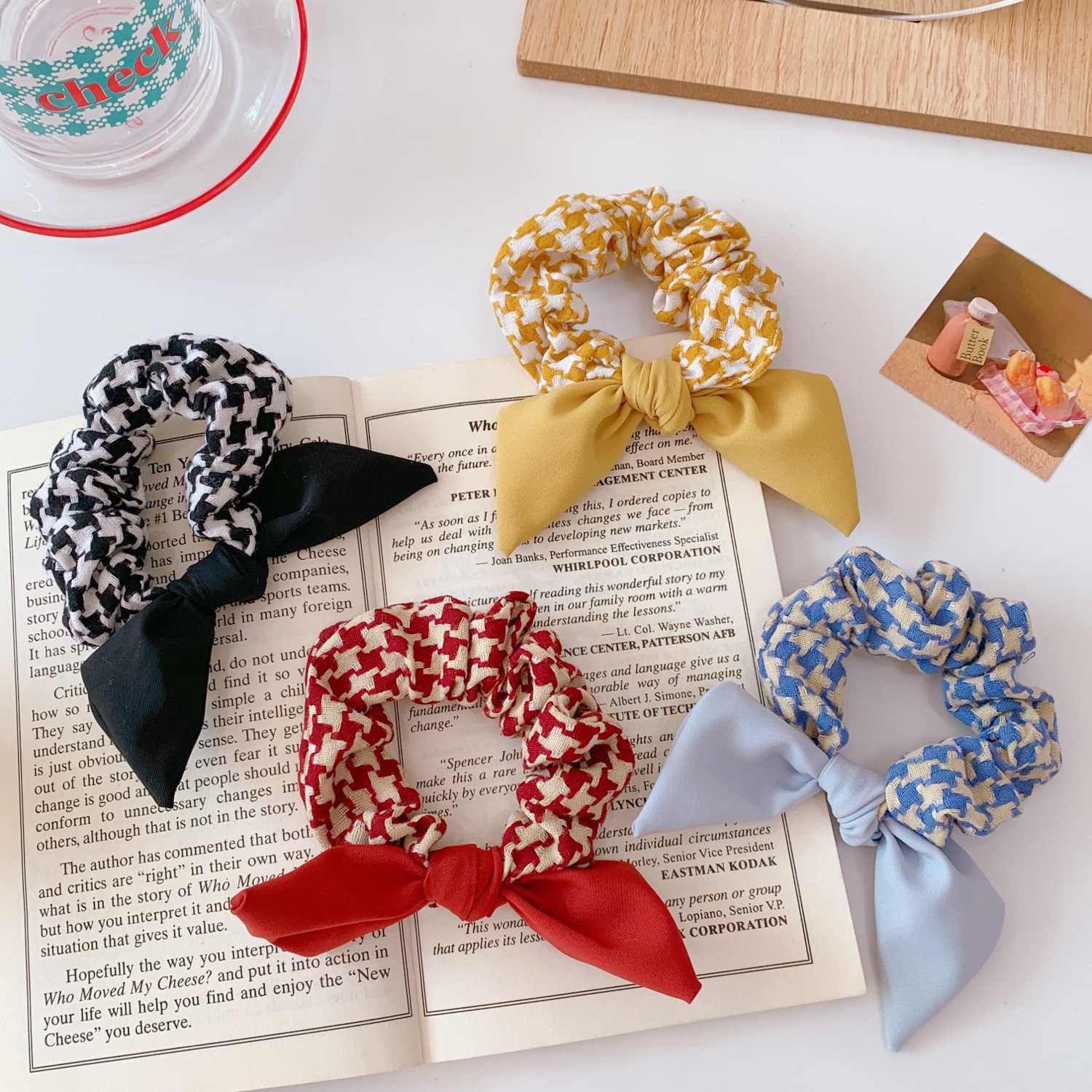 Fresh and trendy bow, large intestine hair tie, hair band, retro checkered, simple and elegant women's hair tie Specification drawing