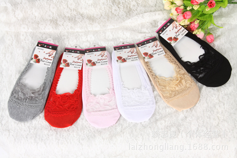 (Foot Charm) Japanese version of summer Lace-trimmed invisible boat socks, anti-slip and anti-shedding socks, ladies' lace socks Specification image