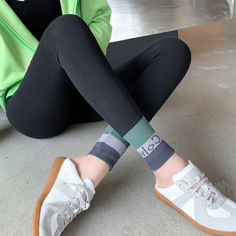 Spring and autumn thin cotton patchwork tight-fitting pants with tight cuffs, wearing elastic high-waisted slimming pants on the outside, popular small-leg pants and large-sized long Johns details Picture