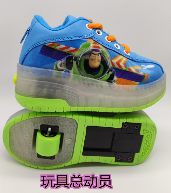 The skates have two wheels with lights Application Scenario