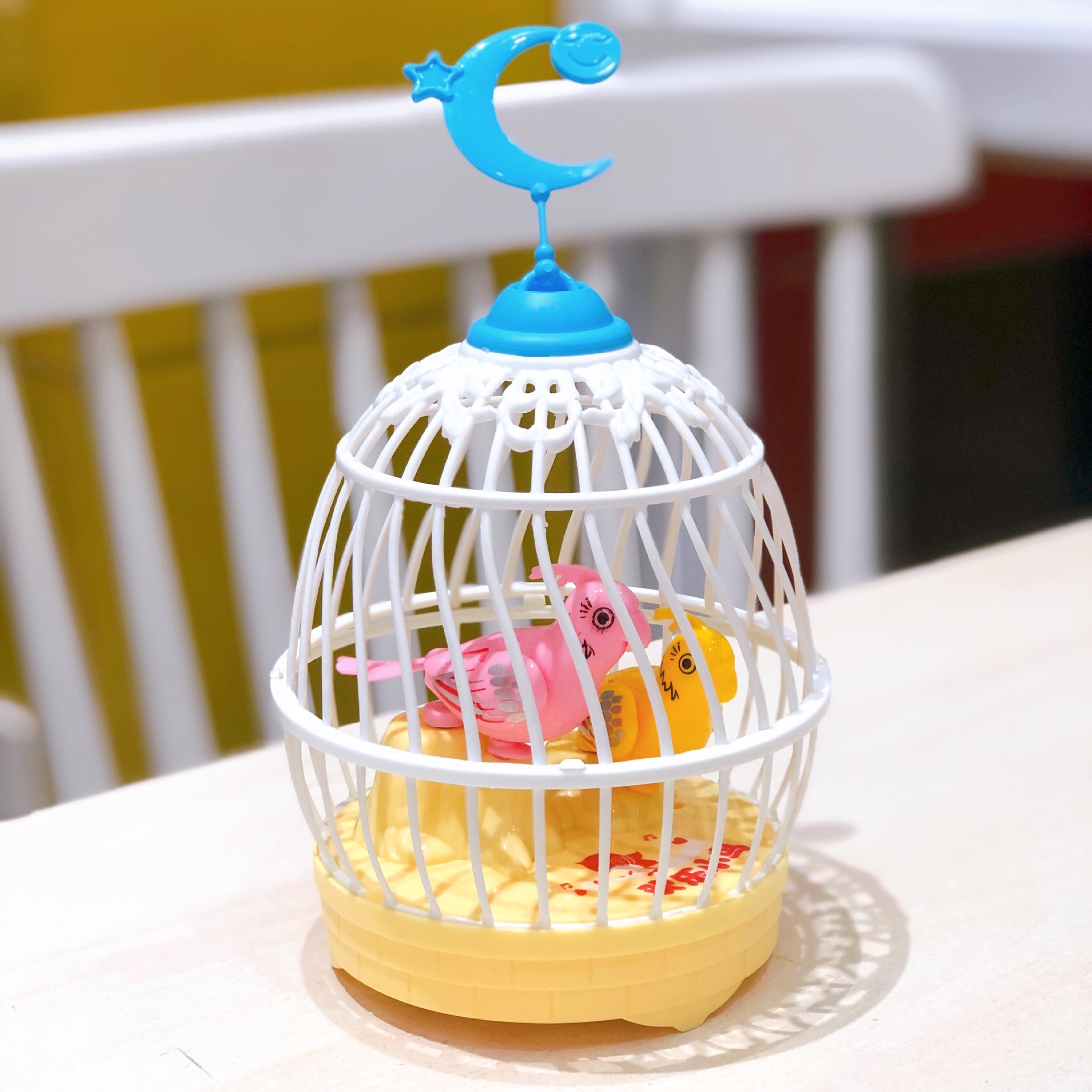 Scenic spot temple fair gifts, voice-controlled mini birdcages, sensor street stall toys, voice-controlled simulation birdcages with lights Specification drawing