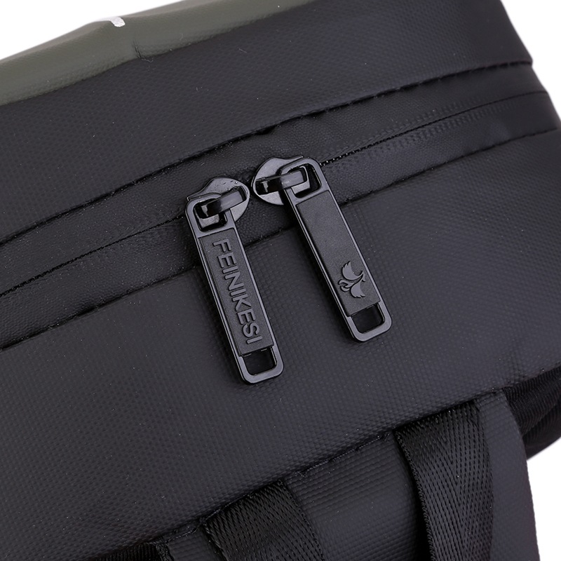 Cross-border men's chest bag, crossbody bag, trendy one-piece, personalized, water-resistant single-shoulder bag, outdoor usb chest bag Application Scenario