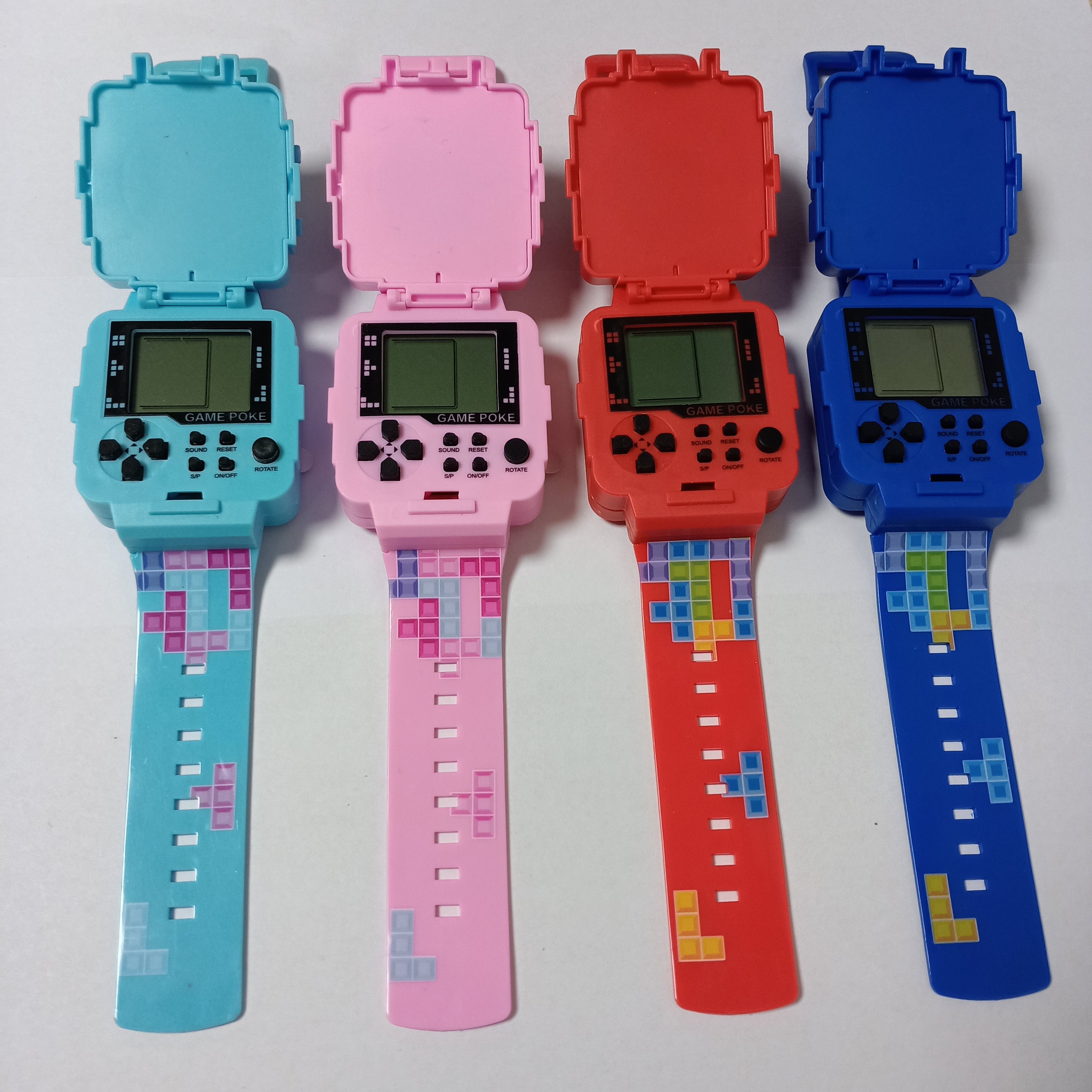 Cross-border children's educational cartoon handheld watches, game consoles, toys, classic retro and nostalgic gashapon full figure