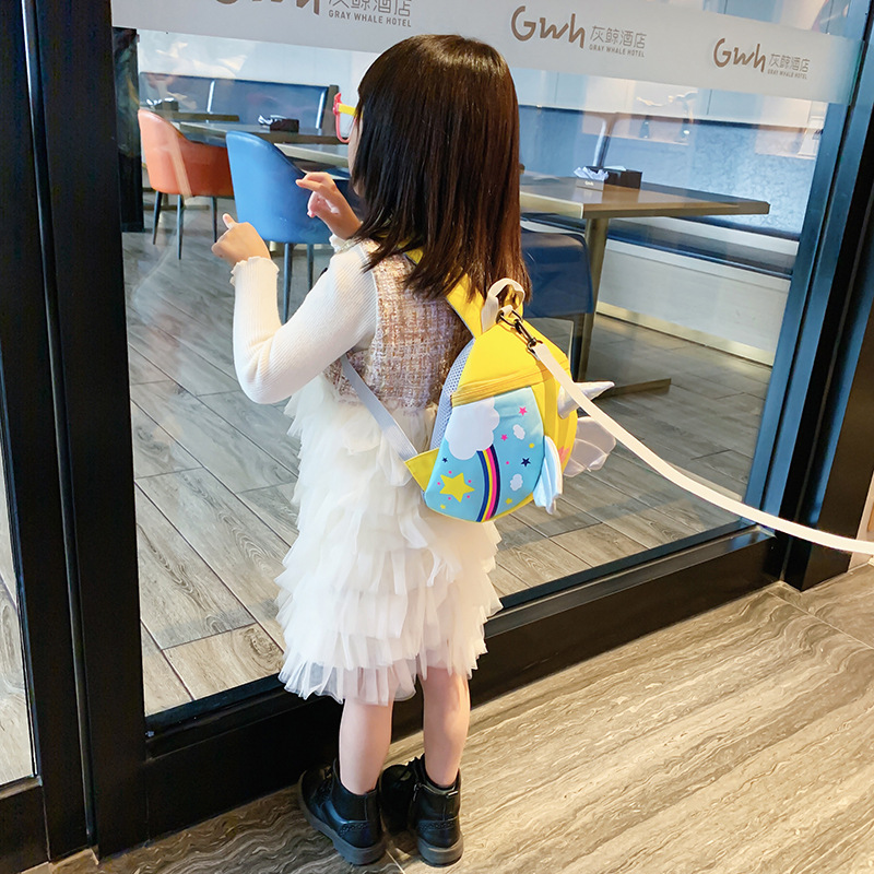 Children's schoolbag 1-3-5 years old girl and infant anti-wandering backpack, cute unicorn backpack for kindergarten details Picture