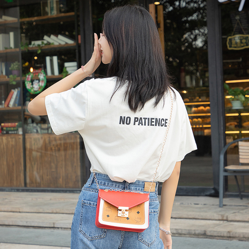 Women's bag 2021 new style English printed color-blocking lock chain small square bag, fashionable and casual phone bag in stock Specification image