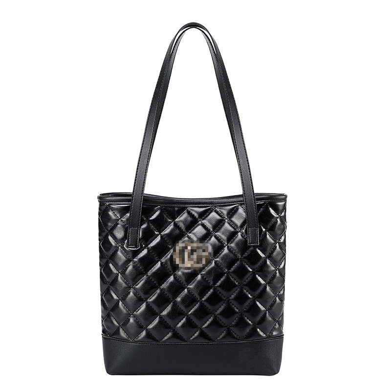 The 2020 new black diamond-shaped large handbag for women is a fashionable and classic large-capacity shopping bag and a casual bag for shopping Item Picture