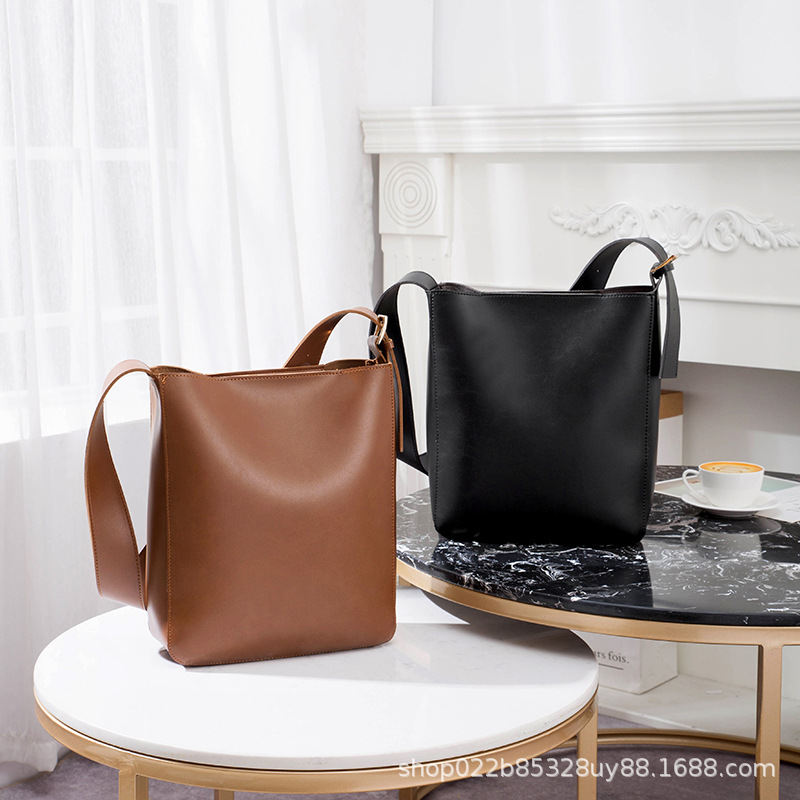 Bag Girl 2021 New mother-and-child bag factory wholesale Korean style trendy crossbody PU women's bag, fashionable single-shoulder bucket bag Specification image