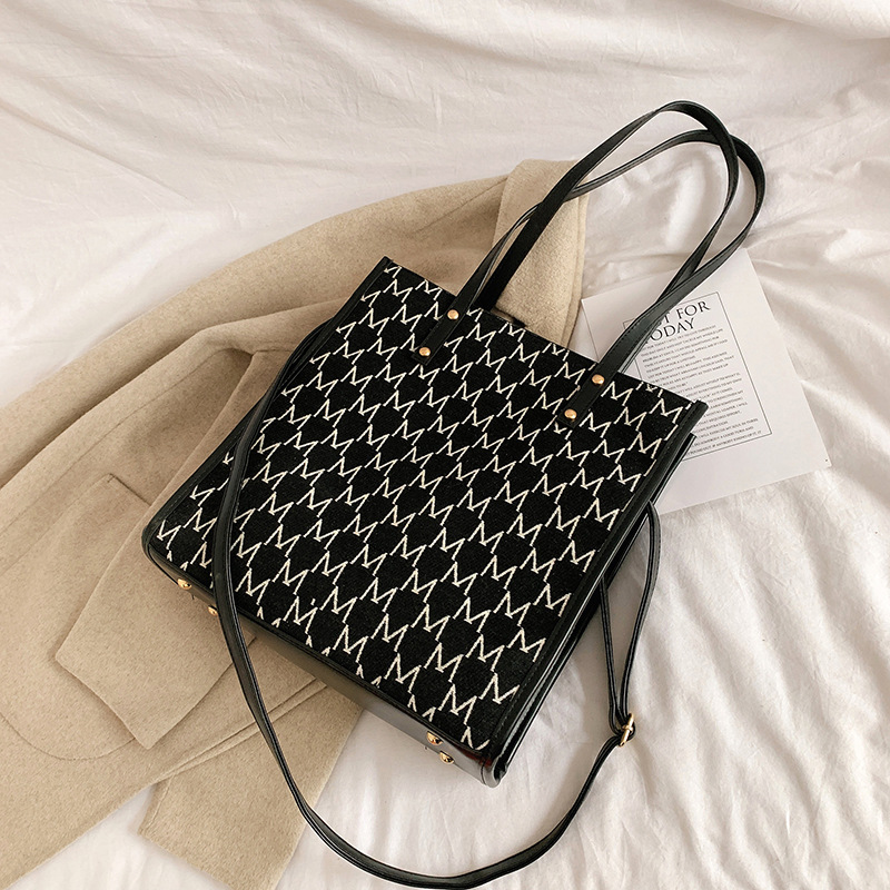 其他时尚女包实物图