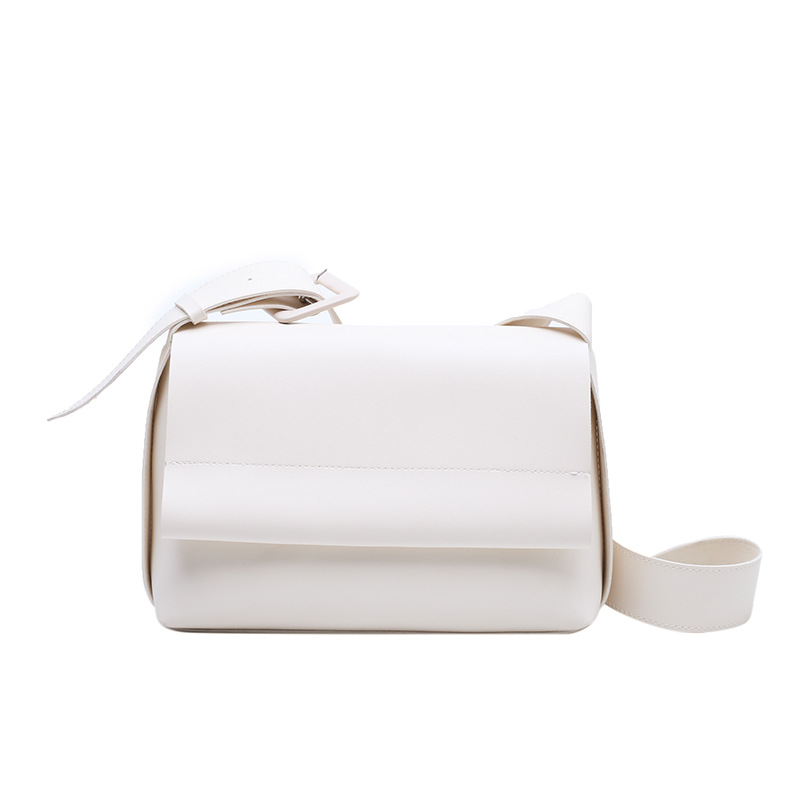 Simple women's leather casual Japanese retro bag, women's flip cover three-dimensional stylish trendy brand simple mature woman's shoulder bag Item Picture