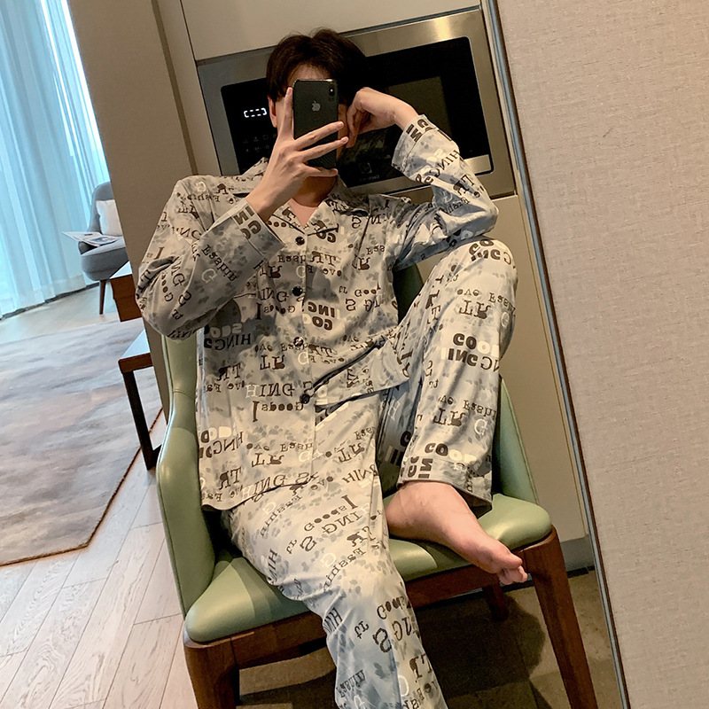 Factory wholesale men's pajamas for spring and autumn, milk silk men's cardigan long-sleeved, youth home wear sets Application Scenario