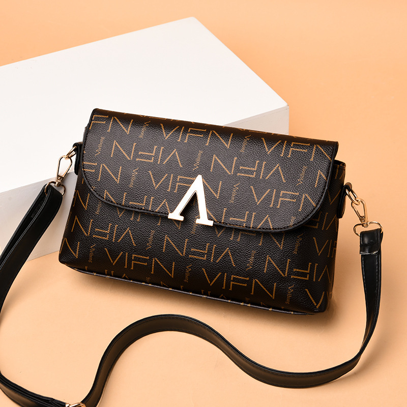 sn Soft leather women's bag, small square bag, 2021 New Korean-style fashionable middle-aged mom bag, niche single-shoulder crossbody small bag Specification image