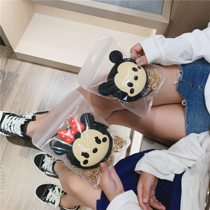 Mini mini bag, new Korean children's style 2020 chain single-shoulder crossbody bag, cute cartoon round bag for girls, trendy Application Scenario
