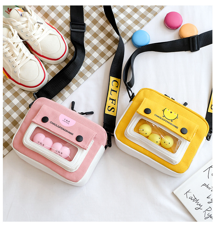 Canvas bag, girl's Instagram cute cartoon crossbody bag, girl's Harajuku chicken doll bag, soft girl's single-shoulder bag Application Scenario