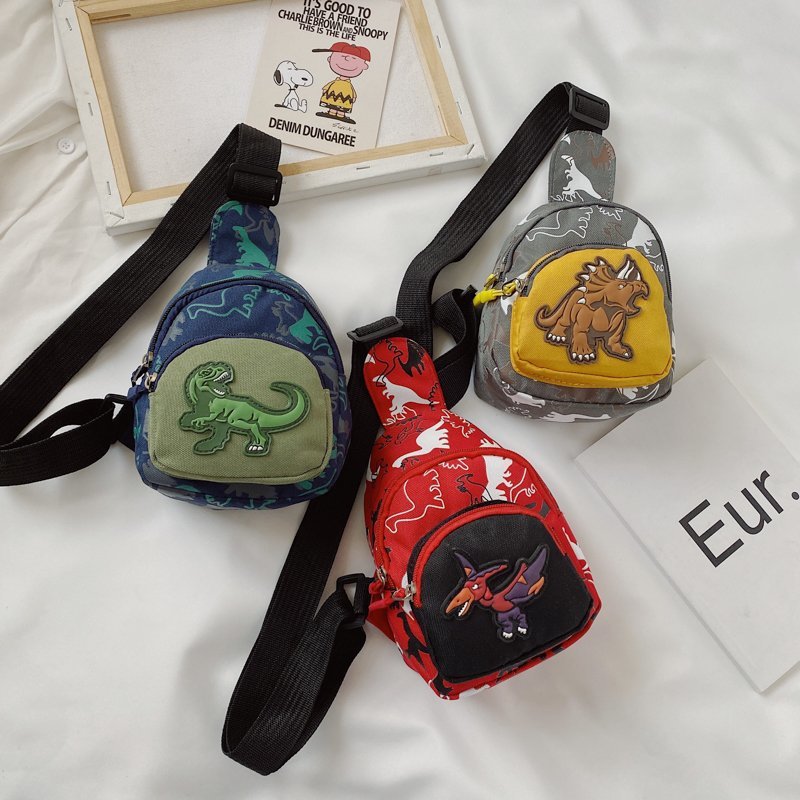 Children's best-selling crossbody bags, fashionable and stylish waist bags, handsome dinosaur single-shoulder bags for boys and girls, and cute baby chest bags