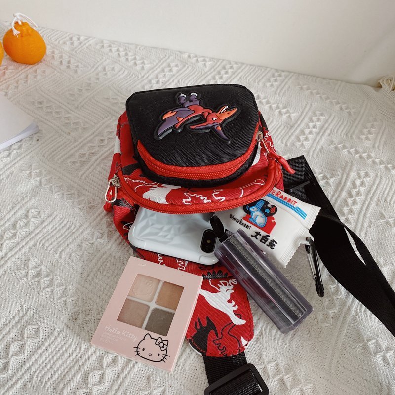 Children's best-selling crossbody bags, fashionable and stylish waist bags, handsome dinosaur single-shoulder bags for boys and girls, and cute baby chest bags Application Scenario