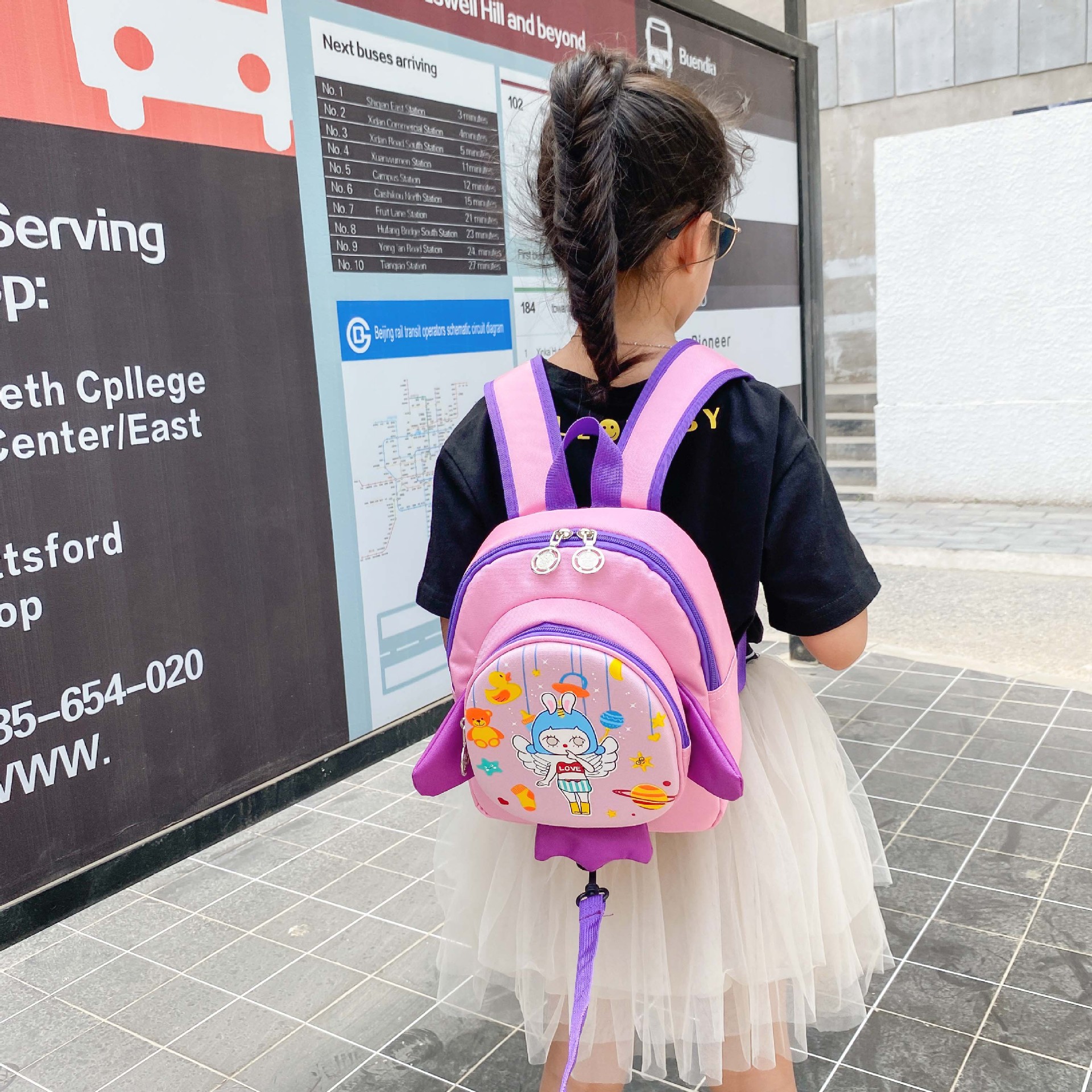 Lucky Little Pig's new student bag, children's astronaut backpack, kindergarten schoolbag, anti-wandering and cute children's bag details Picture