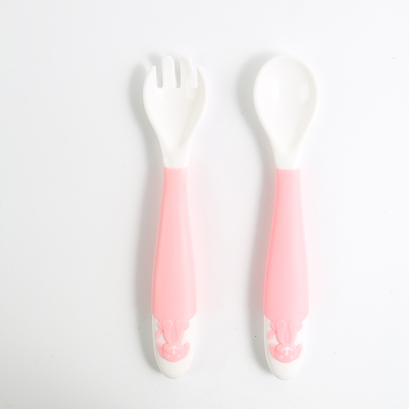 其他哺育喂养用品实物图