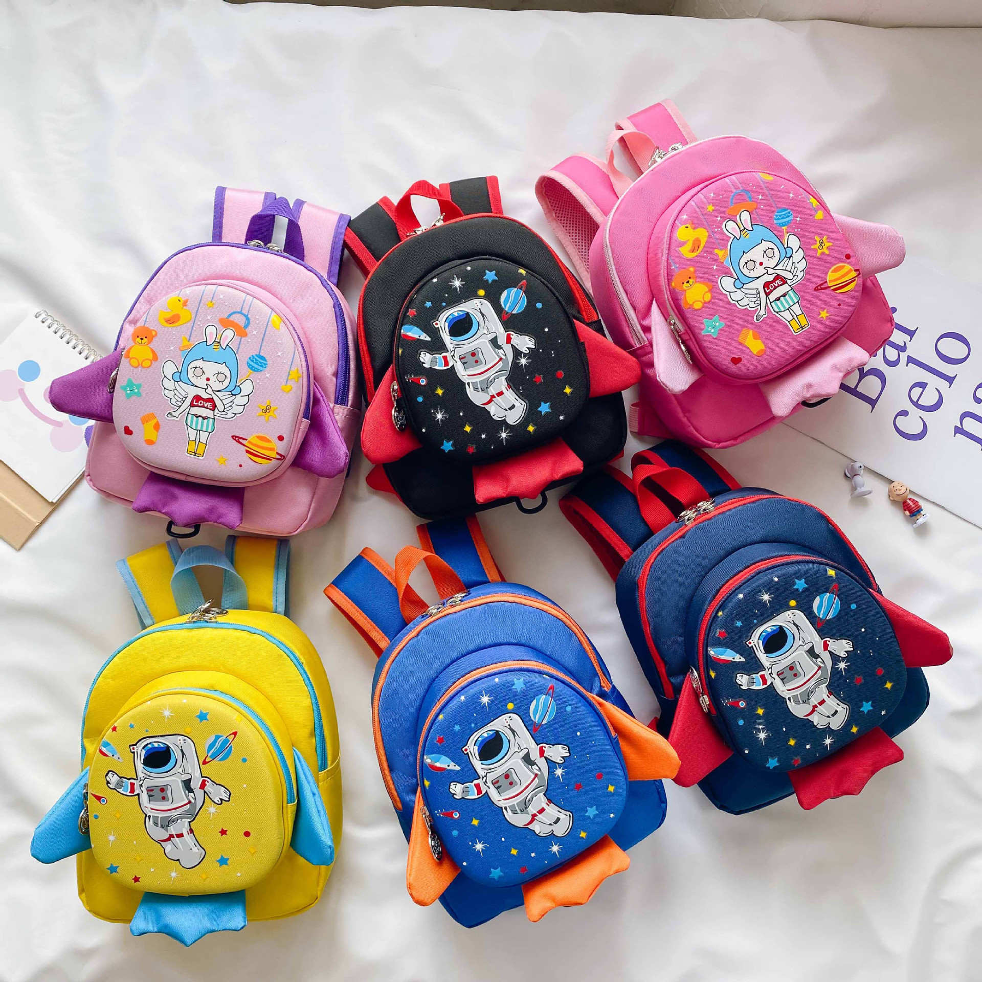 Lucky Little Pig's new student bag, children's astronaut backpack, kindergarten schoolbag, anti-wandering and cute children's bag