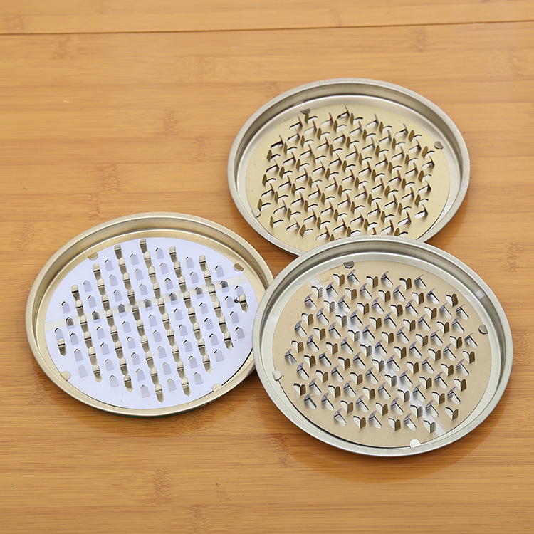 Large-nail mosquito repellent boxes and trays are selling well at street stalls in summer. Double-layer mosquito repellent trays with nails details Picture