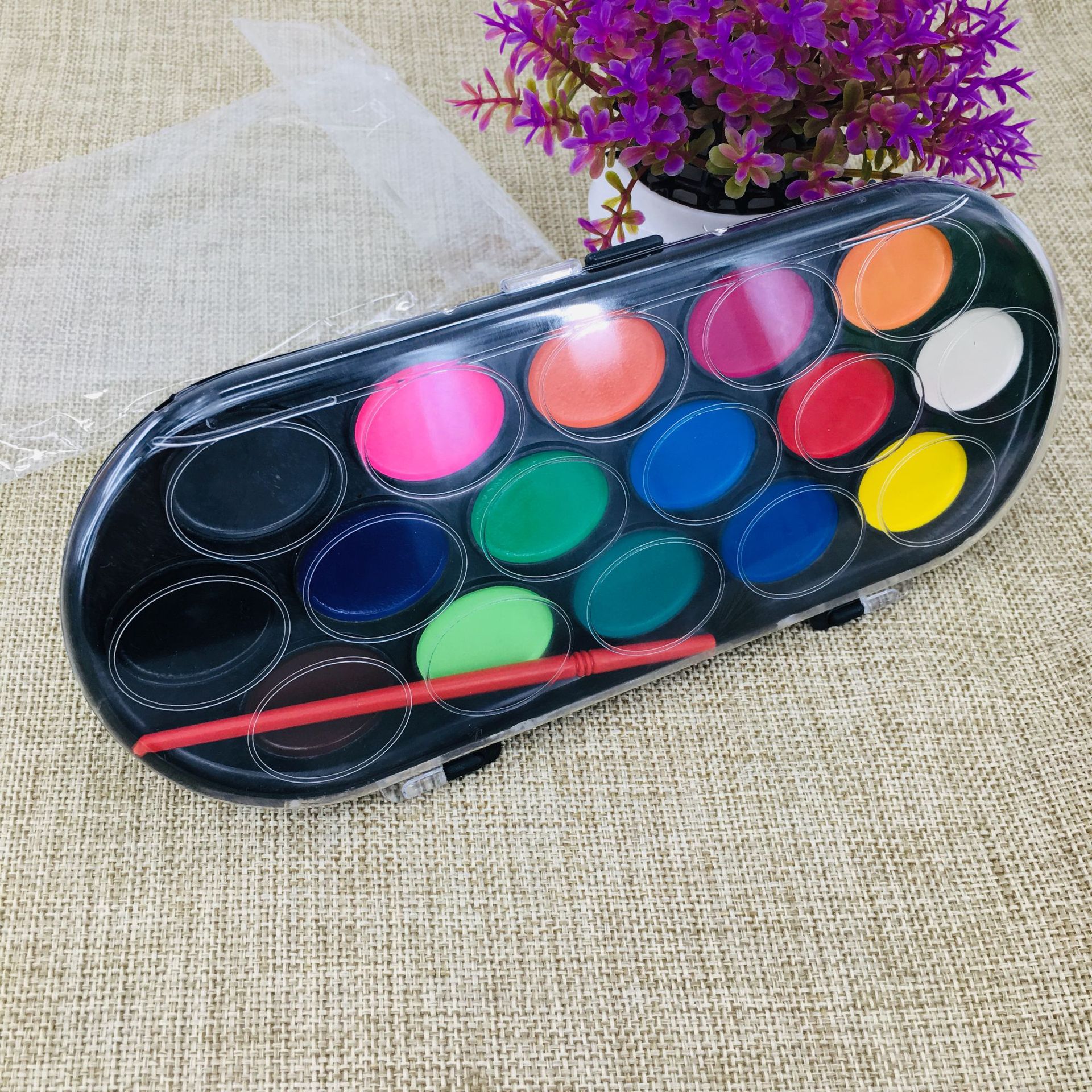 Factory direct sales of 16-color paint sets, solid paints, children's painting paints, pens, graffiti paintings, wholesale two-yuan supply details Picture