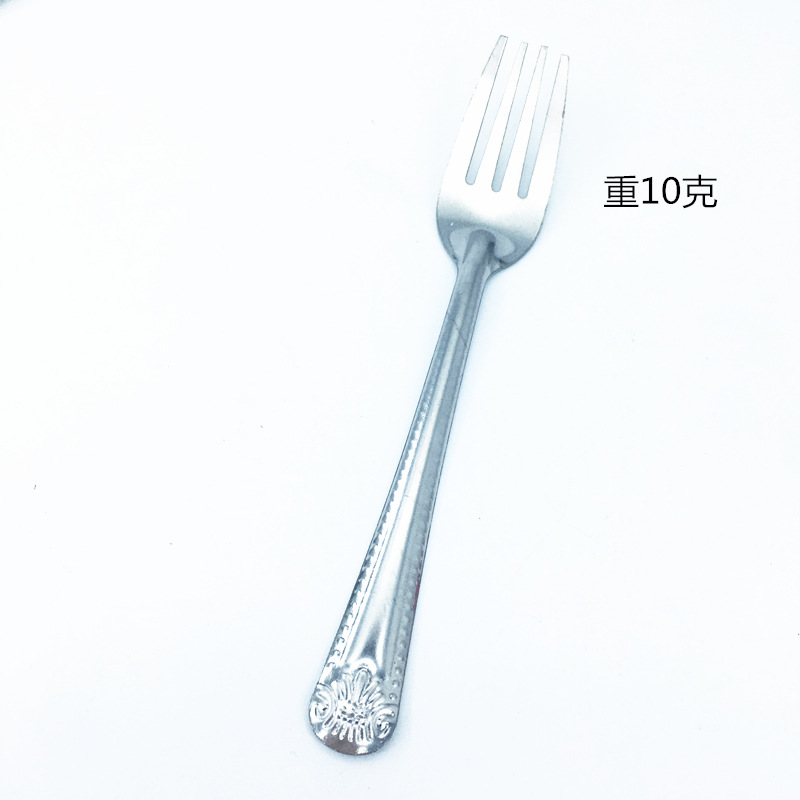 Stainless steel spoon, fork and chopstick sets are sold directly by the manufacturer in Yiwu at a price of two yuan Item Picture