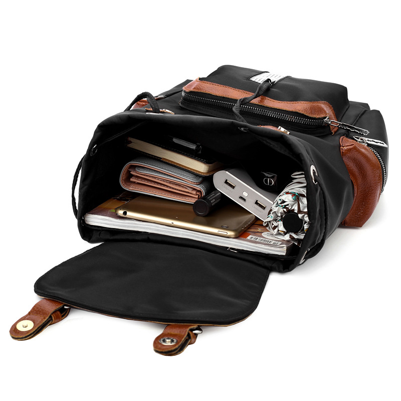 The 2021 back-to-school season's new Korean-style, fashionable and simple, color-blocking, large-capacity, versatile travel student backpack is a trend Application Scenario