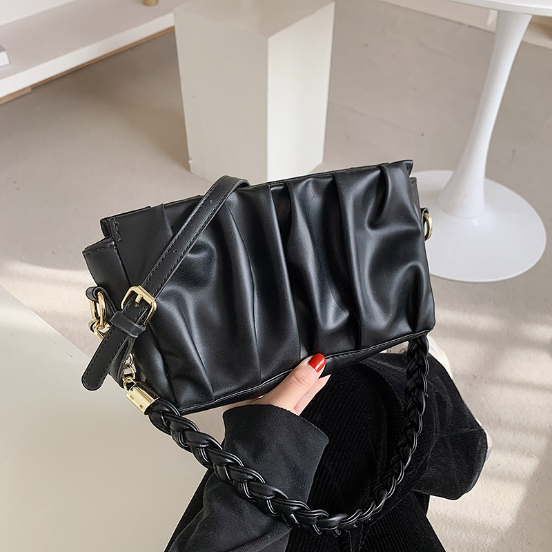 ins网红褶皱云朵包包女包2021新款韩版小众设计潮斜挎单肩腋下包