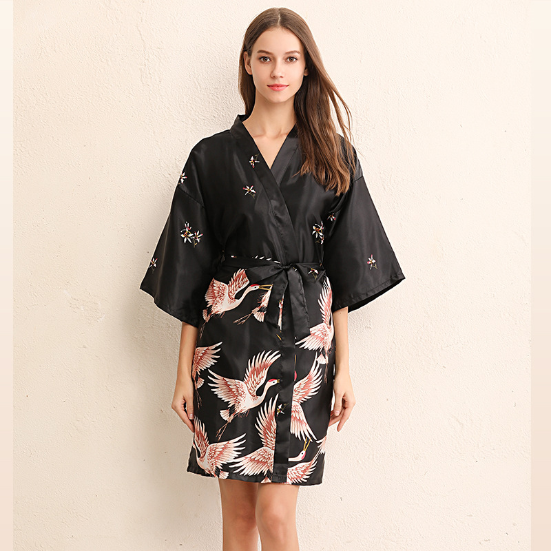 Bride's morning gown, woman's spring and autumn ice silk mid-length, bridesmaid group, wedding bathrobes, best friend silk bathrobes, summer sexy pajamas Application Scenario