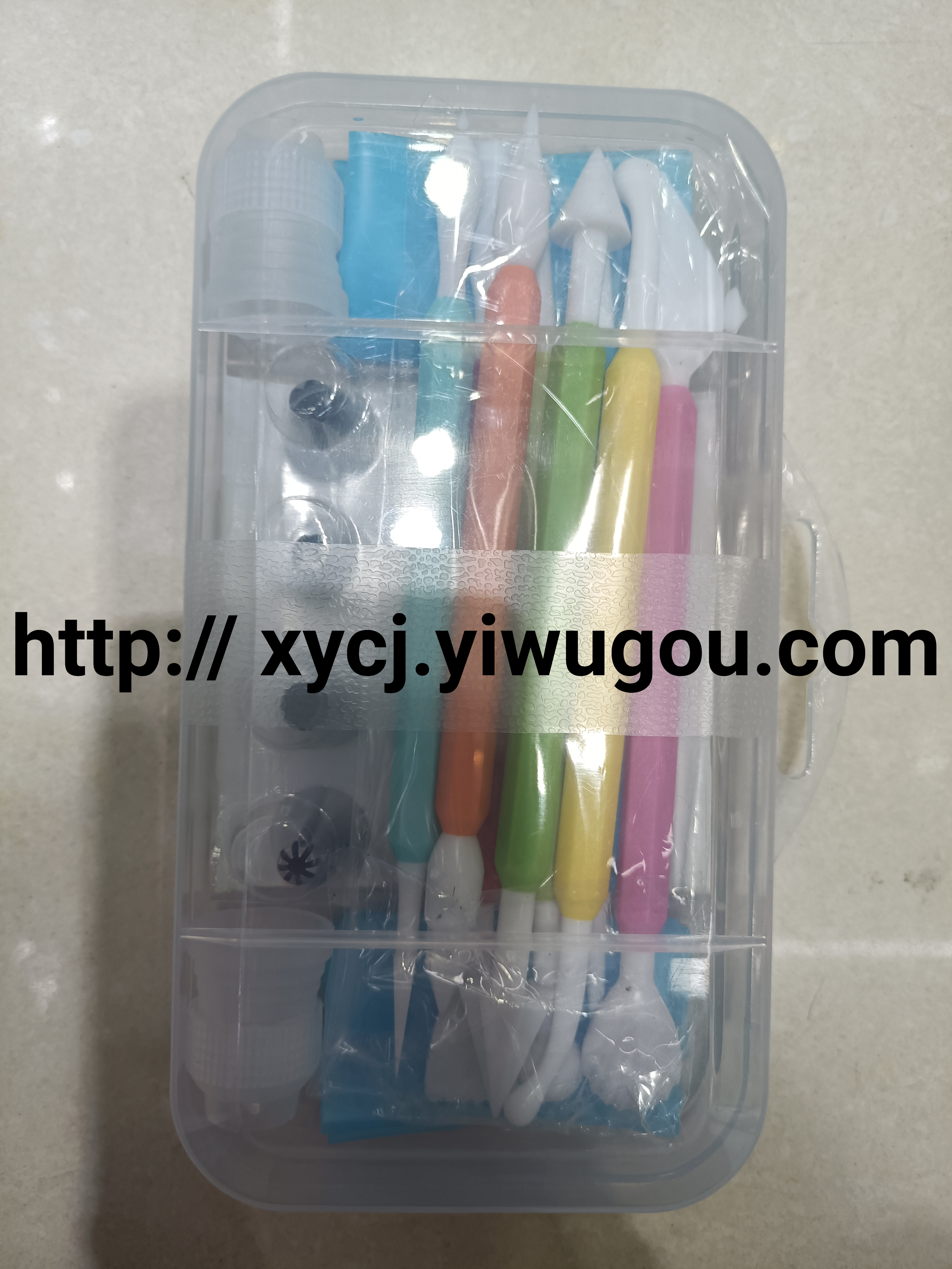 New decorating tip baking products