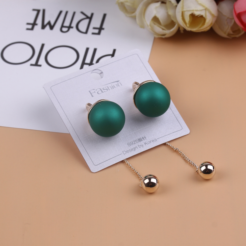 الأقراط الفضية من طراز S925 هي مصدر الروائع Item Picture