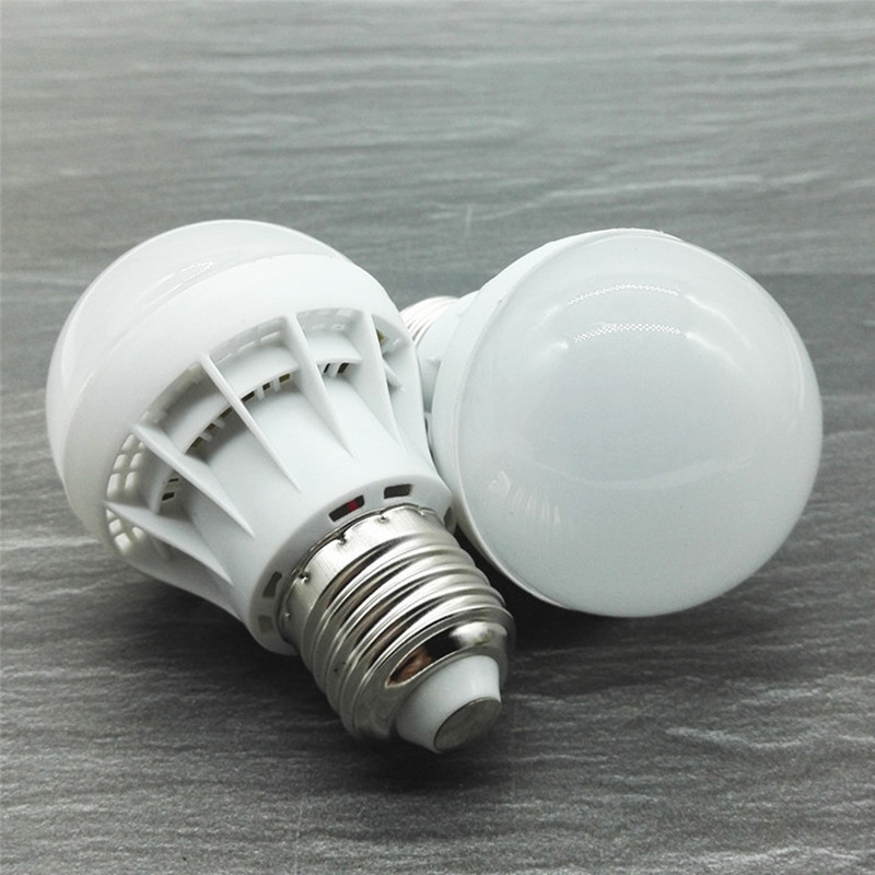 Wholesale bulk 3 W 5 W 7 W 9 W lamp LED bulbs Yiwu binary store supply