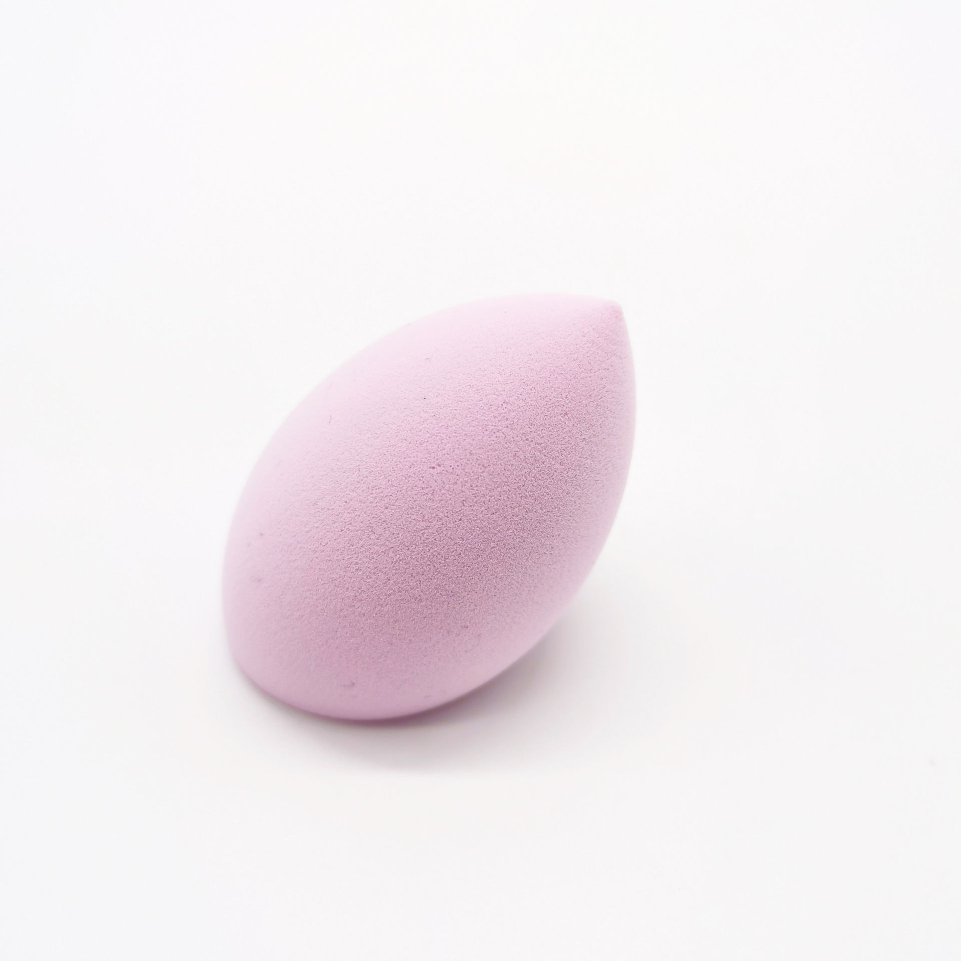 Hydrophilic beauty eggs are super soft and can be used both dry and wet. They expand when exposed to water and do not absorb or clog powder. Makeup and color egg manufacturers have them in stock details Picture