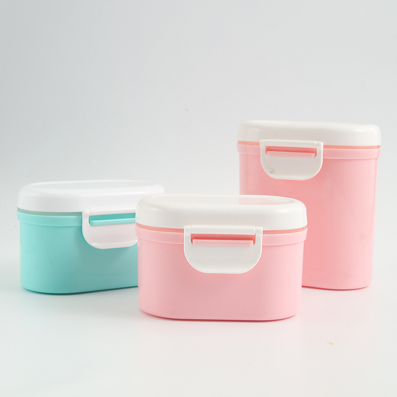 Portable plastic milk powder box for going out, large-capacity milk powder and snack box for newborns