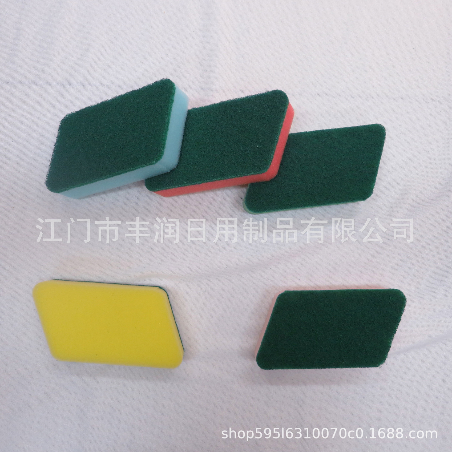 Kitchen cleaning sponge, waist-shaped multi-functional double-sided dishwashing sponge, scouring pad, powerful sponge for stain removal Application Scenario