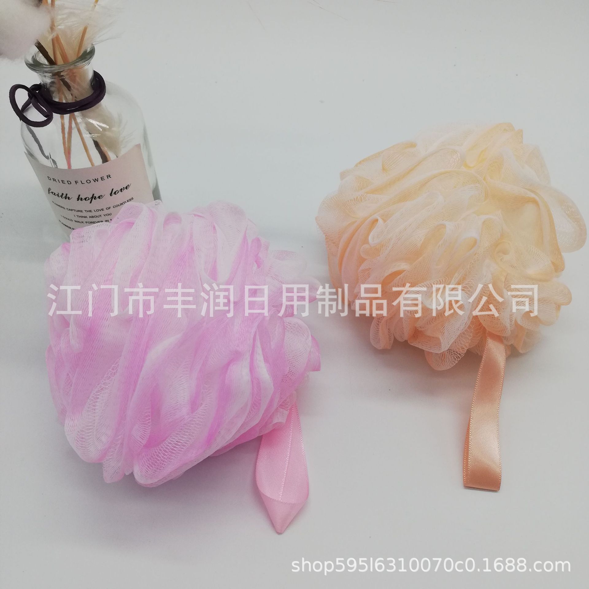 Two-color two-pigment elegant bath flower bath ball, large scrubbing towel, non-foaming Korean-style back scrubbing bathroom products Application Scenario