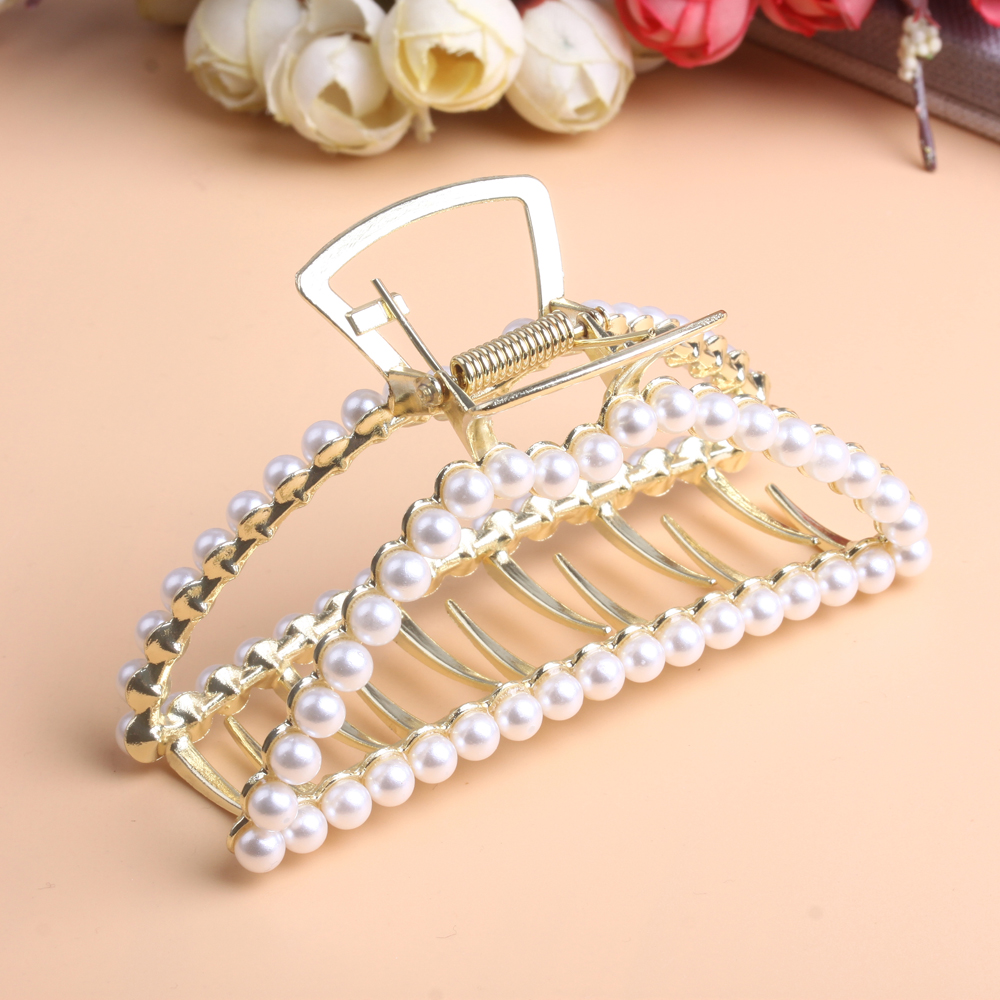 10-yuan store accessories, large metal back head gripper, popular hair clip, hair plate, shark clip, hair clip, headwear clip details Picture