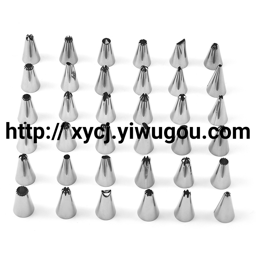 A 66-piece stainless steel piping tip set for cream cake decoration and baking tools Application Scenario