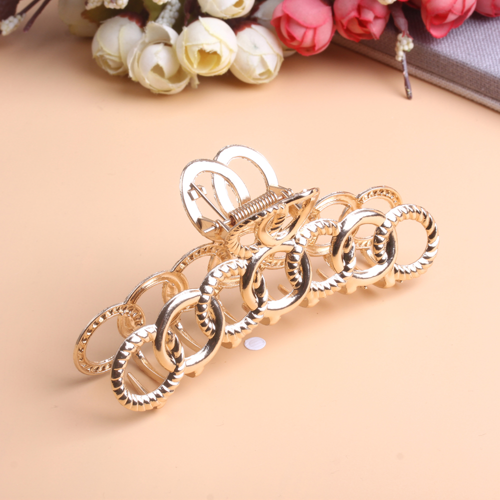 10-yuan store accessories, large metal back head gripper, popular hair clip, hair plate, shark clip, hair clip, headwear clip Specification image