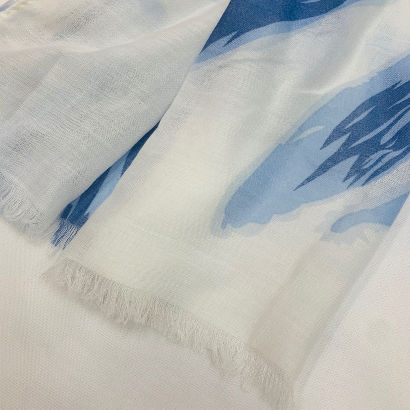 【 Retail 】90*180 encrypted Balinese yarn encrypted printed gold scarf export final order Application Scenario