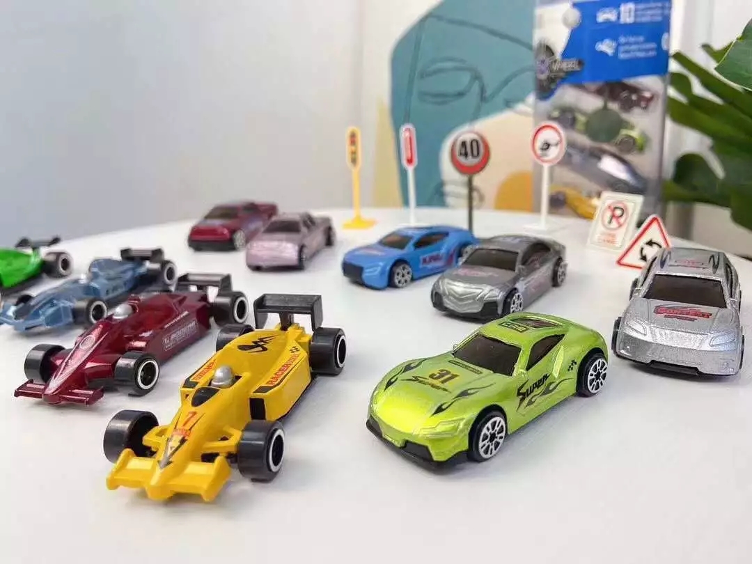 Cross-border best-selling children's simulation mini-game toy cars, cylindrical sliding alloy car racing model toys Item Picture