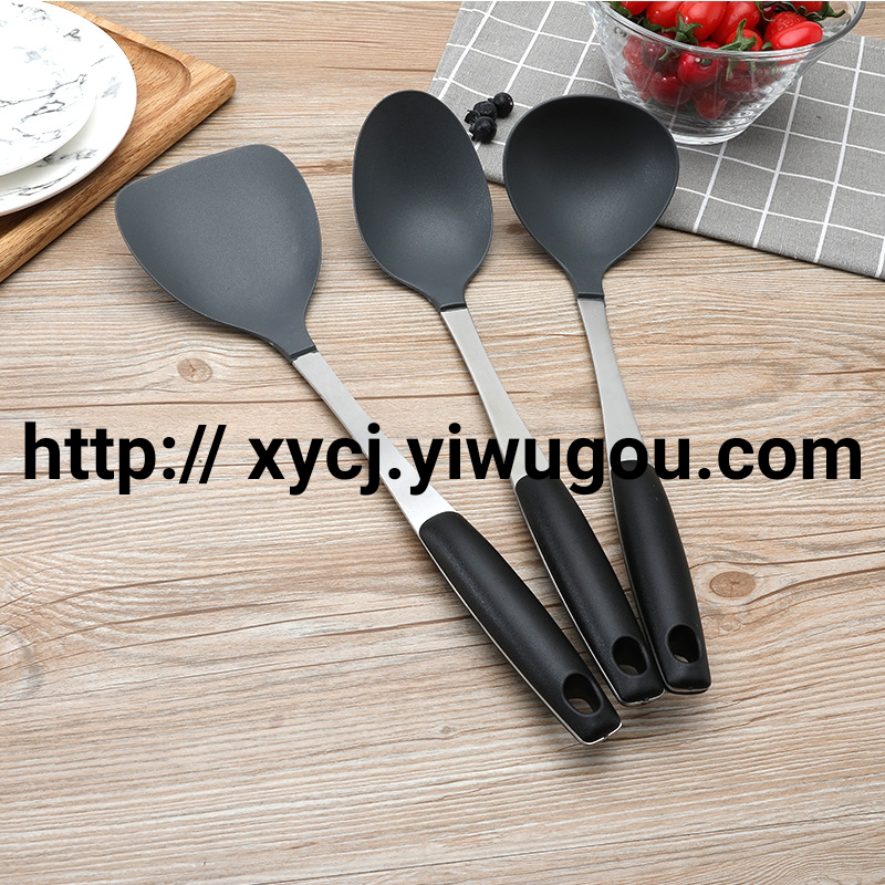 A 6-piece set of kitchen colored nylon kitchenware that is not prone to sticking to the pot, featuring cooking spatulas and spoons Application Scenario