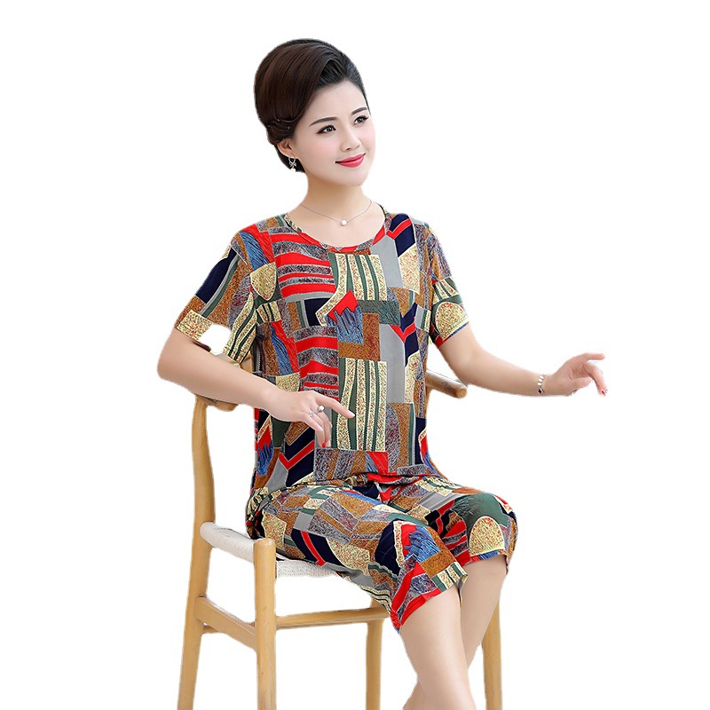 Summer middle-aged and elderly casual set top + pants Ice Silk Mom dress two-piece large-sized women's short-sleeved set manufacturer Item Picture